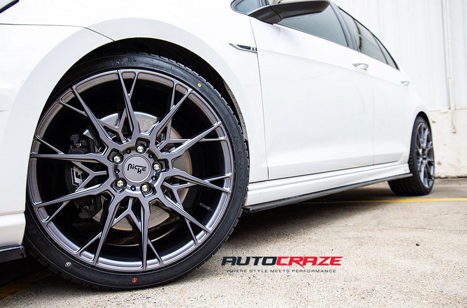 VOLKSWAGEN-GOLF-STACCATO-MATTE-GUN-METAL